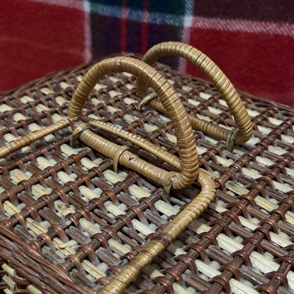 N/A stunning wicker